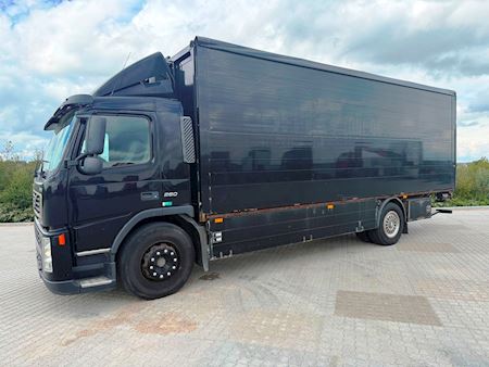 Volvo FM 9 260 sideåbning Fast kasse