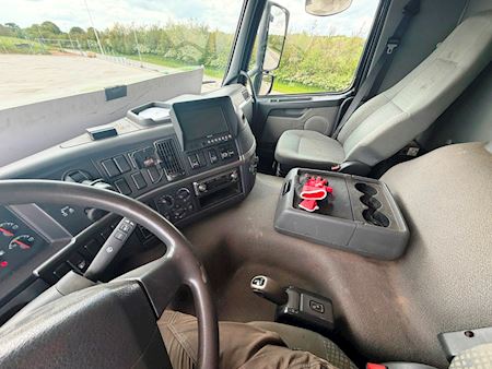 Volvo FM 9 260 sideåbning Fast kasse