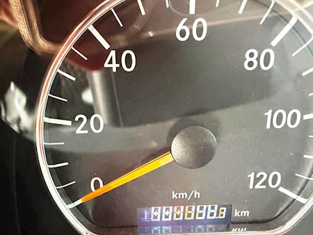 Mercedes MB1229 med lift Fast kasse