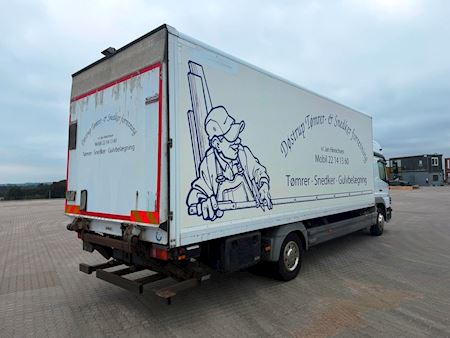 Mercedes MB1229 med lift Fast kasse
