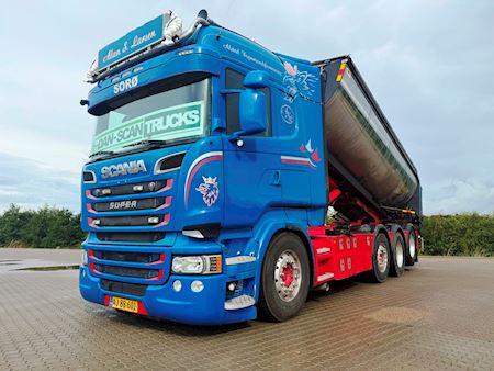 Scania R580 selv kørende med asfalt lad Kroghejs