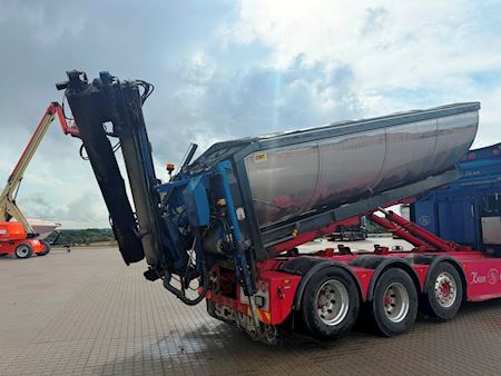 Scania R580 selv kørende med asfalt lad Kroghejs