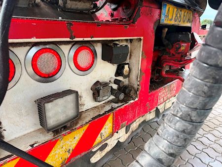 Scania R580 selv kørende med asfalt lad Kroghejs
