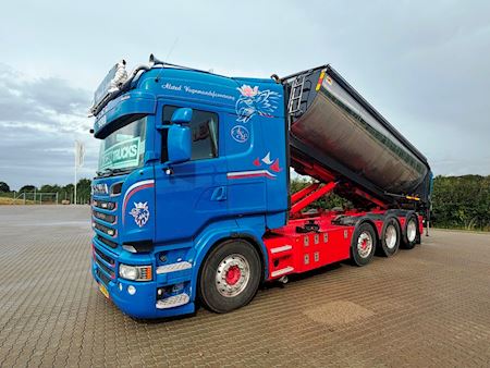 Scania R580 selv kørende med asfalt lad Kroghejs