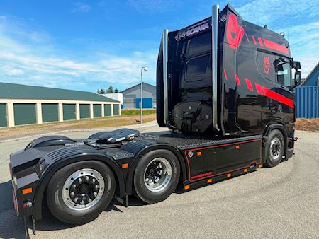 Scania NY S660 6x2 3950mm Hydr. og plysset Trækker
