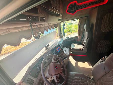 Scania NY S660 6x2 3950mm Hydr. og plysset Trækker