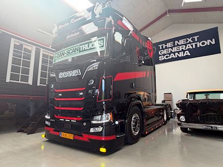 Scania NY S660 6x2 3950mm Hydr. og plysset Trækker