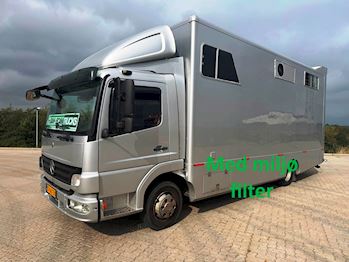 Mercedes Atego 918L 4stk heste med living, Hestetransporter