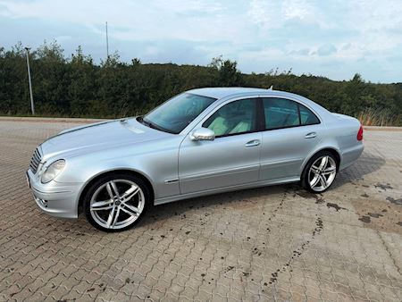 Mercedes E320CDI Sedan Personbiler