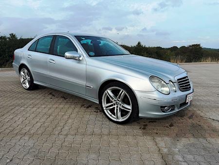 Mercedes E320CDI Sedan Personbiler