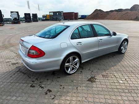 Mercedes E320CDI Sedan Personbiler