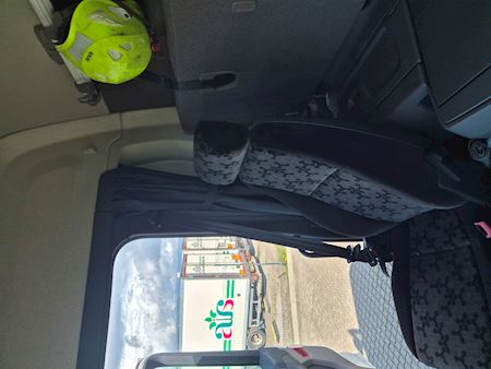 Scania G410 GAS HMF 2820 kran Kran
