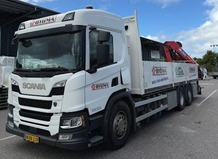 Scania P340 GAS med 2820 kran Kran