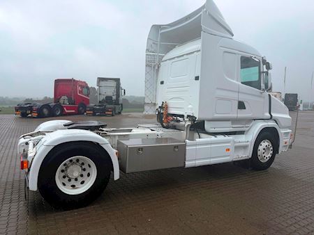 Scania T420 4x2 Hydr. Trækker