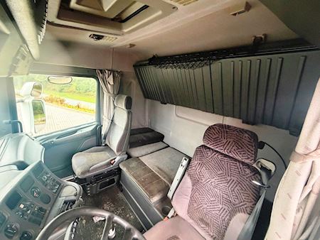 Scania T420 4x2 Hydr. Trækker