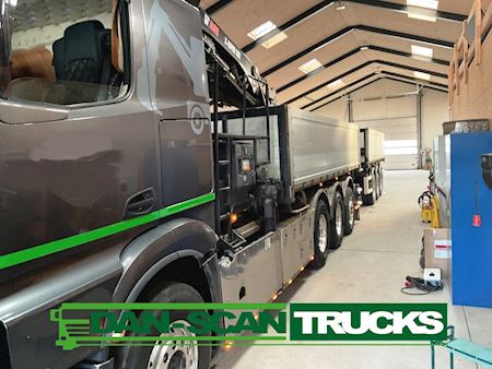 Mercedes 3256 8x4*4 Hiab 302 kran inkl. kærre Tip/kran