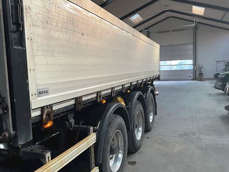 Mercedes 3256 8x4*4 Hiab 302 kran inkl. kærre Tip/kran