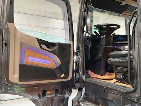 Mercedes 3256 8x4*4 Hiab 302 kran inkl. kærre Tip/kran