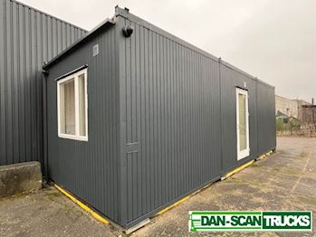 Diverse 3,40x10m, Lukket kasse